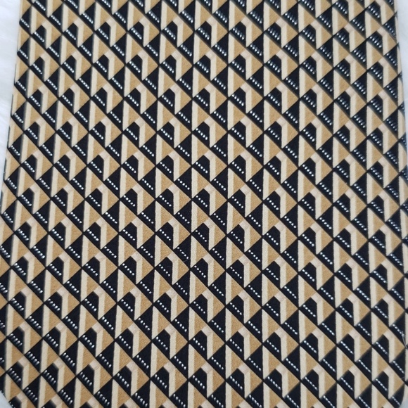 Arrow Silk Tie with  Black & Gold - Picture 2 of 3